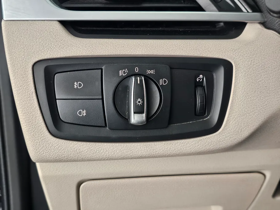 2019 BMW X Series 1 S Drive 20 i