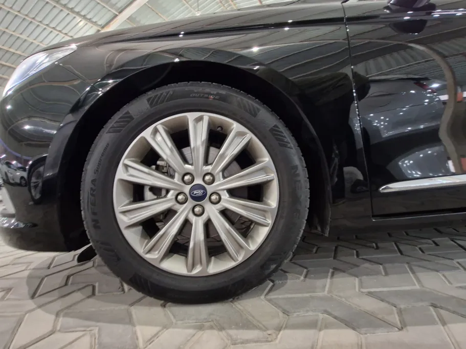 2021 Ford Taurus Ambiente 