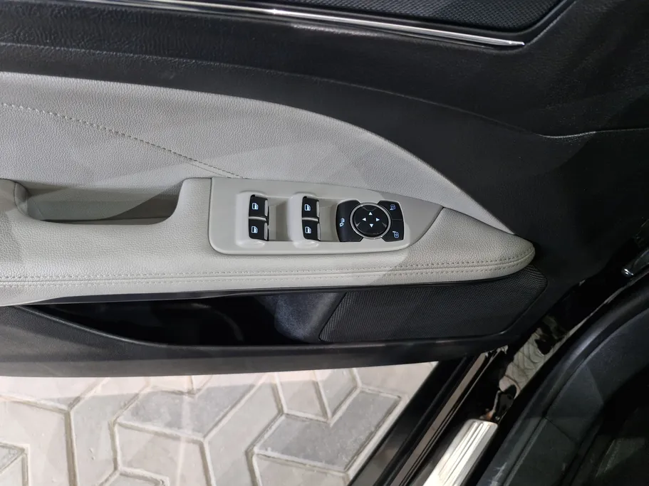 2021 Ford Taurus Ambiente 