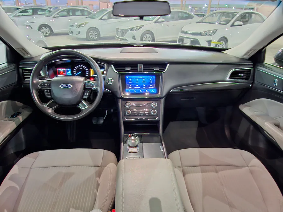 2021 Ford Taurus Ambiente 