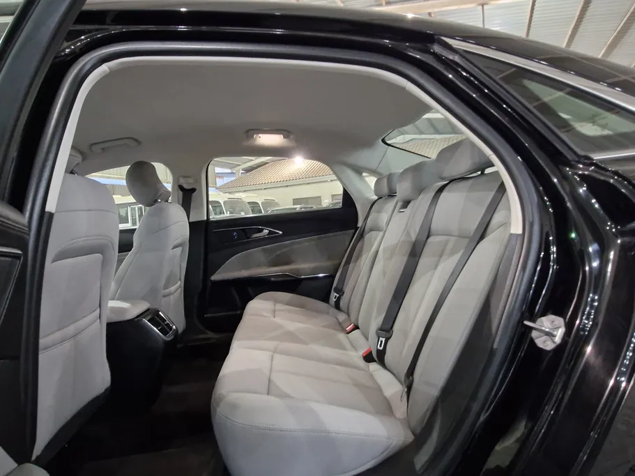2021 Ford Taurus Ambiente 
