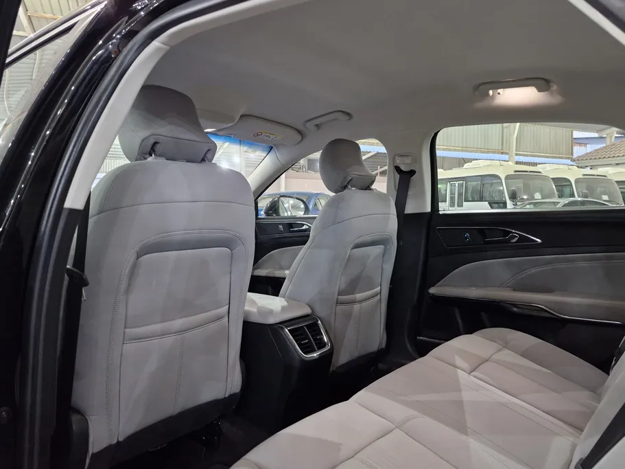 2021 Ford Taurus Ambiente 