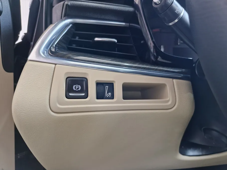 كاديلاك اكس تي 5 Platinum 2019 