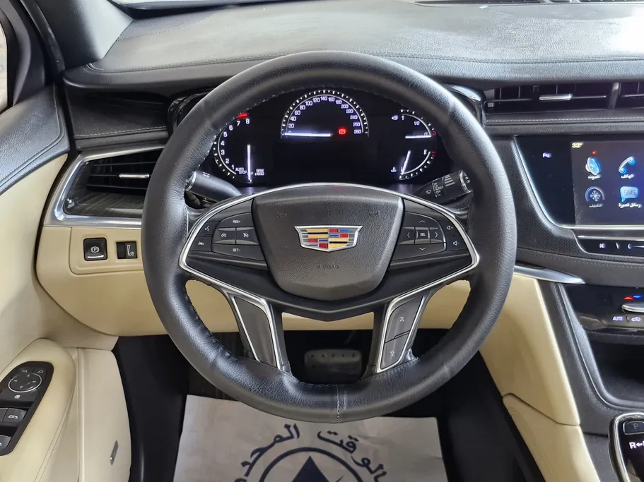 كاديلاك اكس تي 5 Platinum 2019 