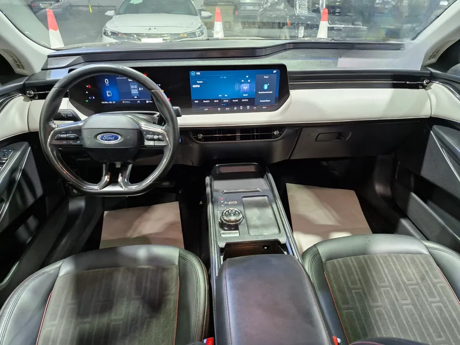 فورد تورس ترند الإصدار الجديد 2023 