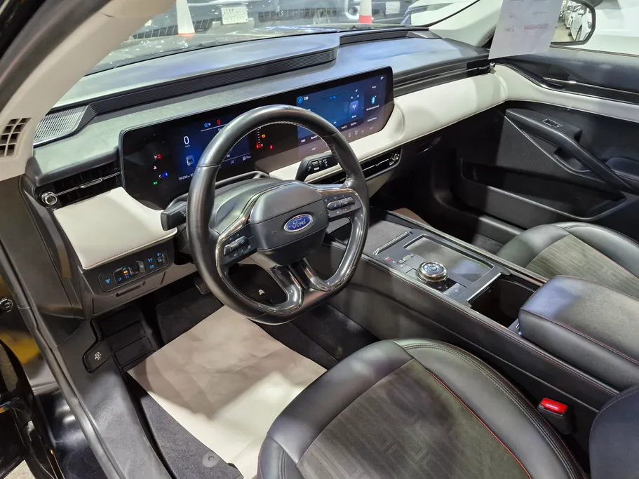 فورد تورس ترند الإصدار الجديد 2023 