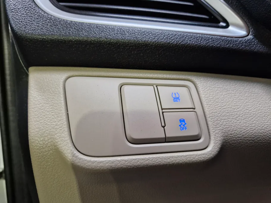 هيونداي اكسنت سمارت 2023 