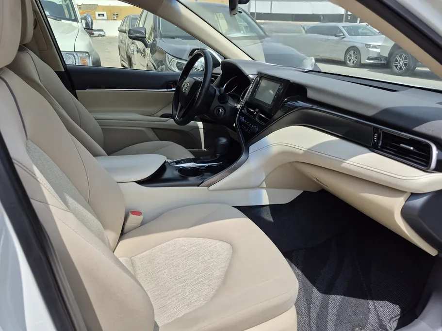 2023 Toyota Camry  LE 