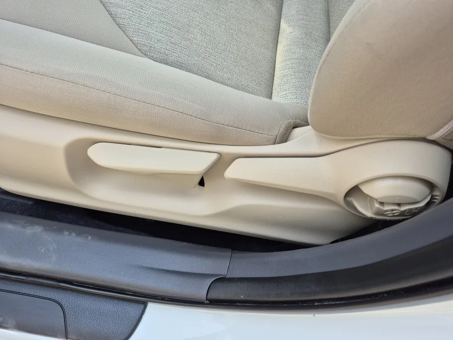 2023 Toyota Camry  LE 