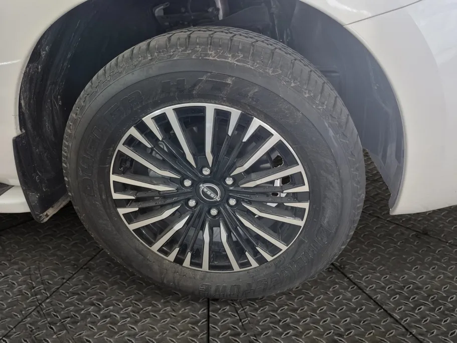 2023 Nissan Patrol LE Platinum 