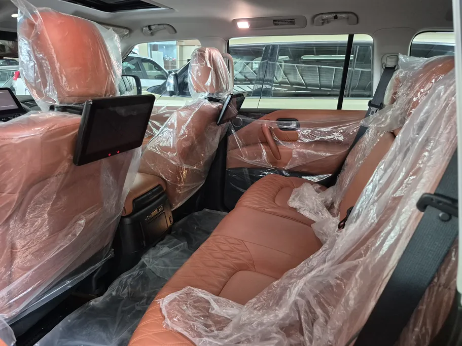 2023 Nissan Patrol LE Platinum 