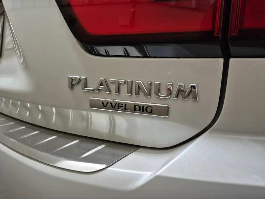 2023 Nissan Patrol LE Platinum 
