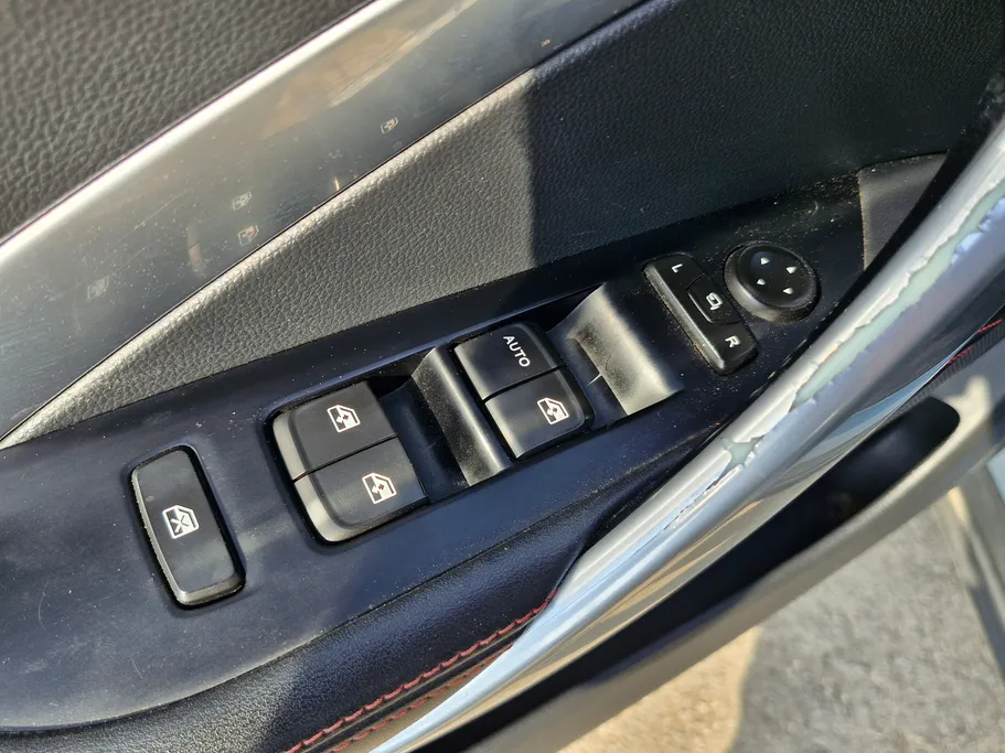 2023 Chevrolet Groove Premier 