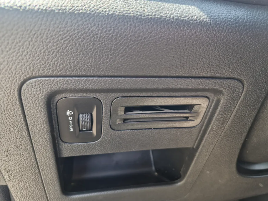 2023 Chevrolet Groove Premier 
