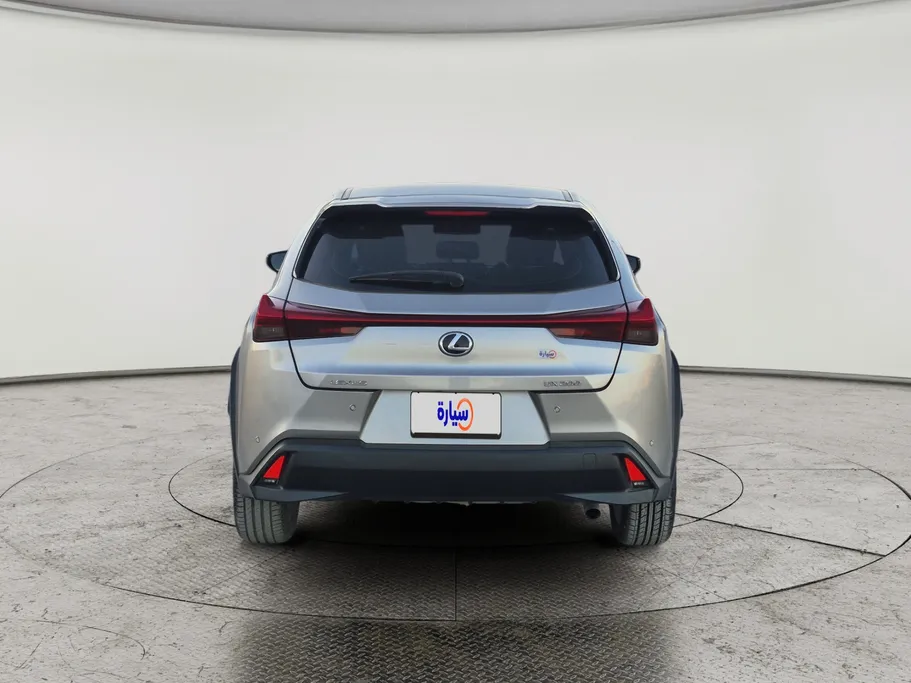 لكزس UX 200 2019 
