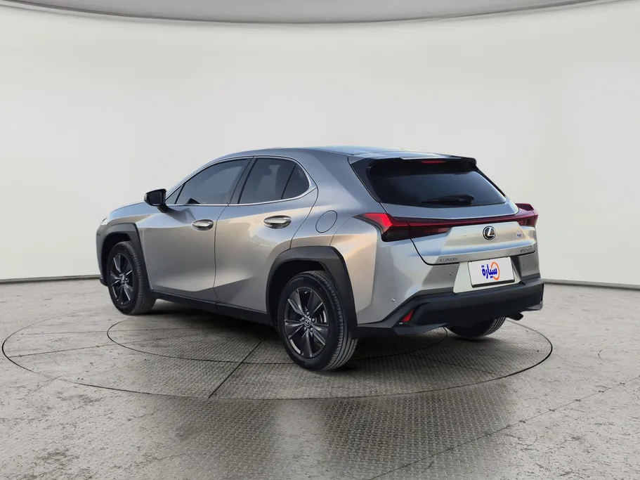 لكزس UX 200 2019 