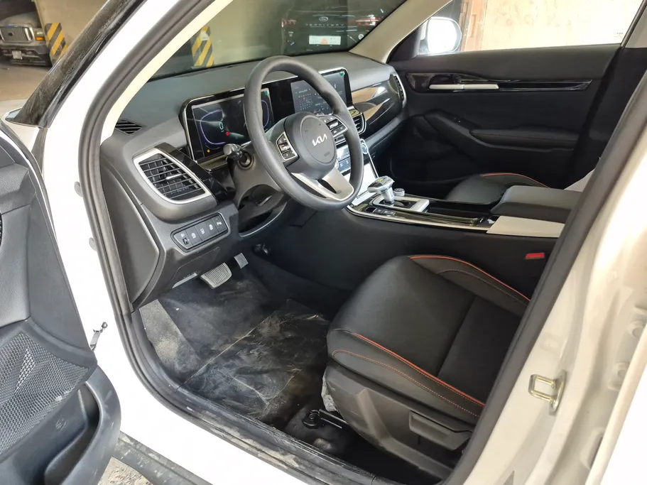 2025 Kia Seltos EX 