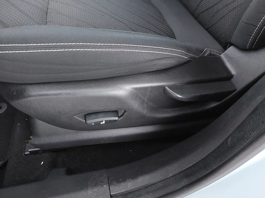 2023 Chevrolet Groove LT 