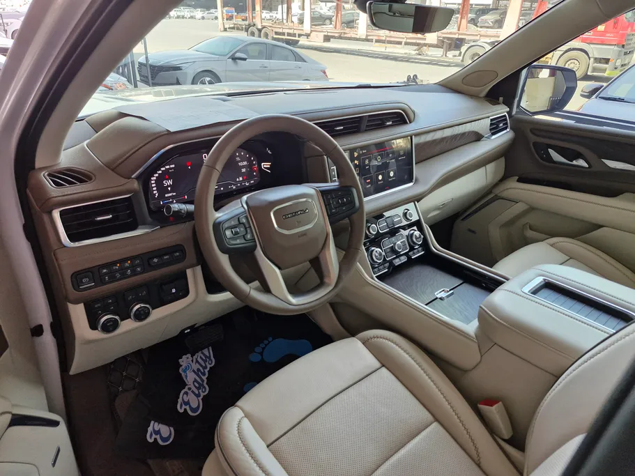 2022 GMC Yukon Denali 