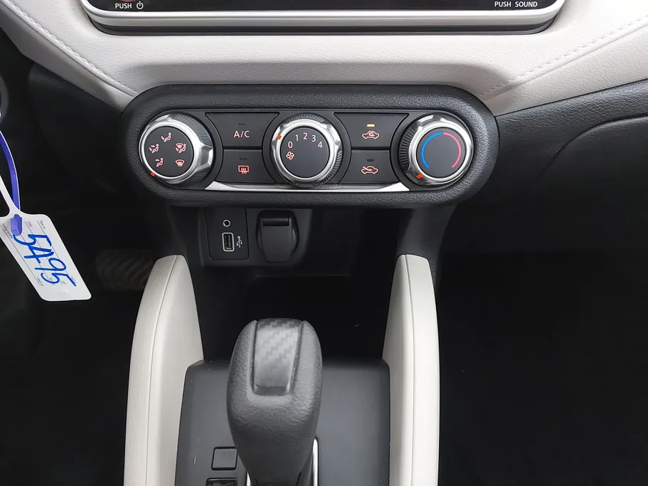 2023 Nissan Sunny SV New Shape 