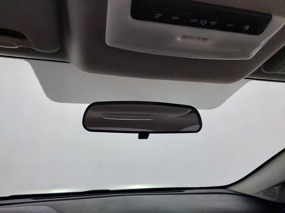 2023 Nissan Sunny SV New Shape 