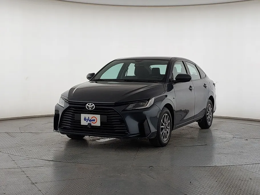2023 Toyota Yaris  Y 