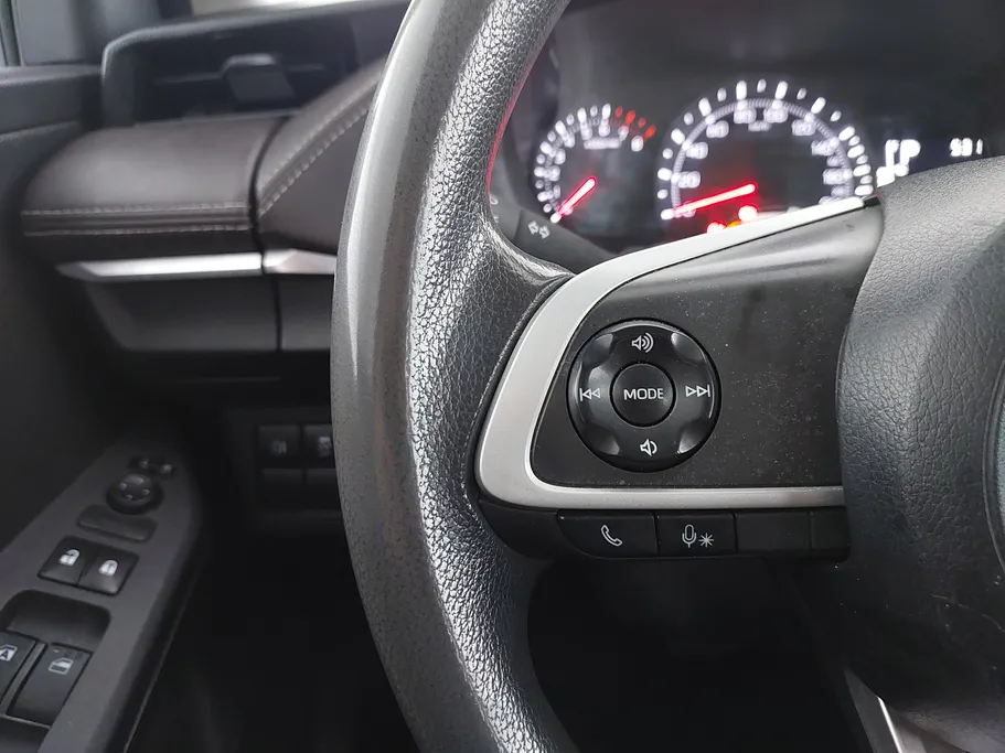 2023 Toyota Yaris  Y 