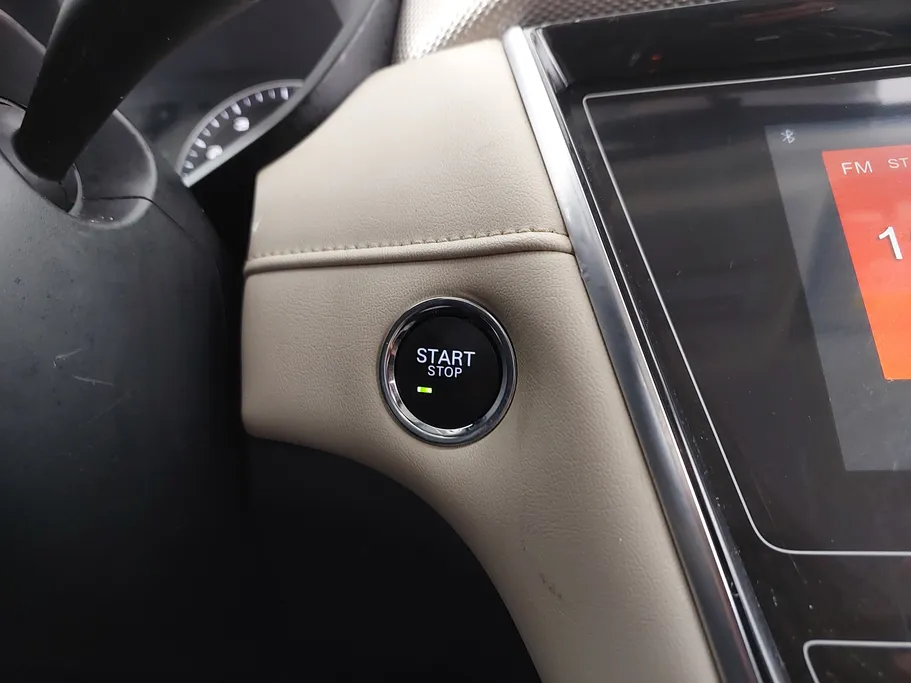 2023 MG 5 COM 