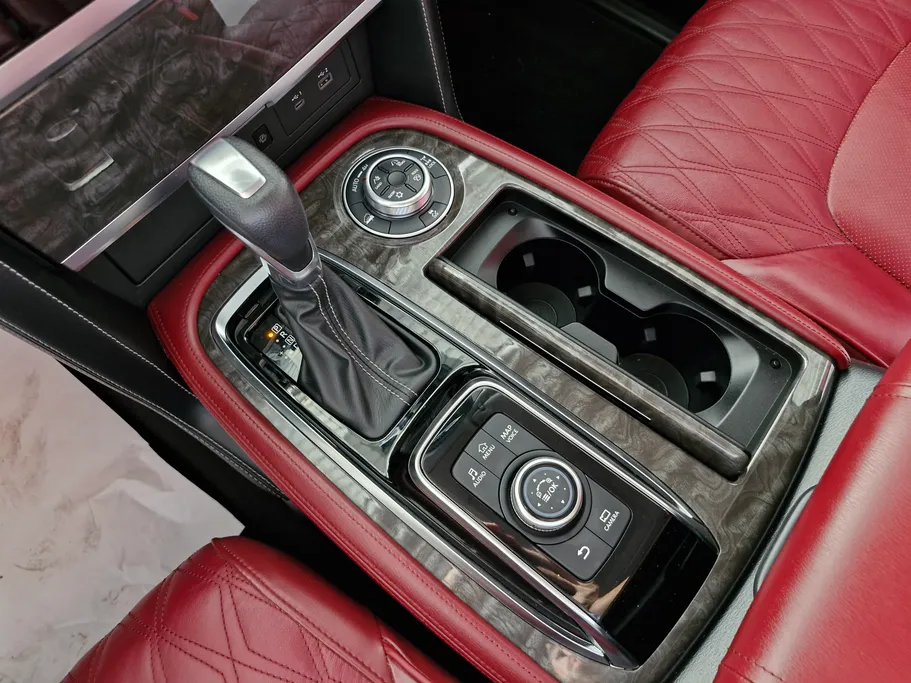 2022 Nissan Patrol Platinum 