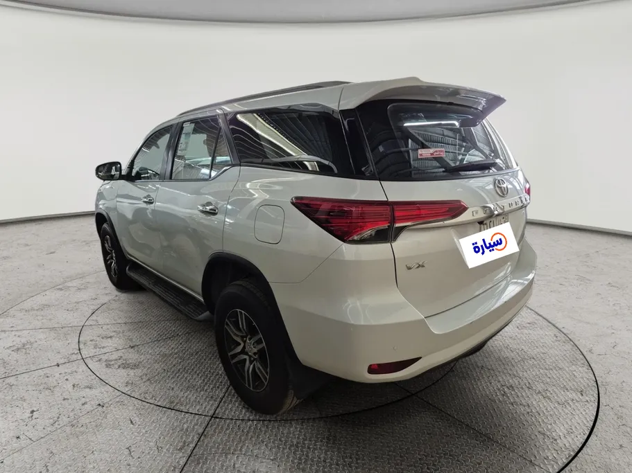 2023 Toyota Fortuner VX 