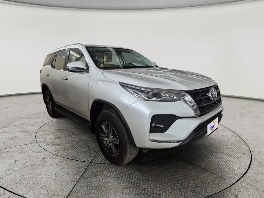 2023 Toyota Fortuner VX 