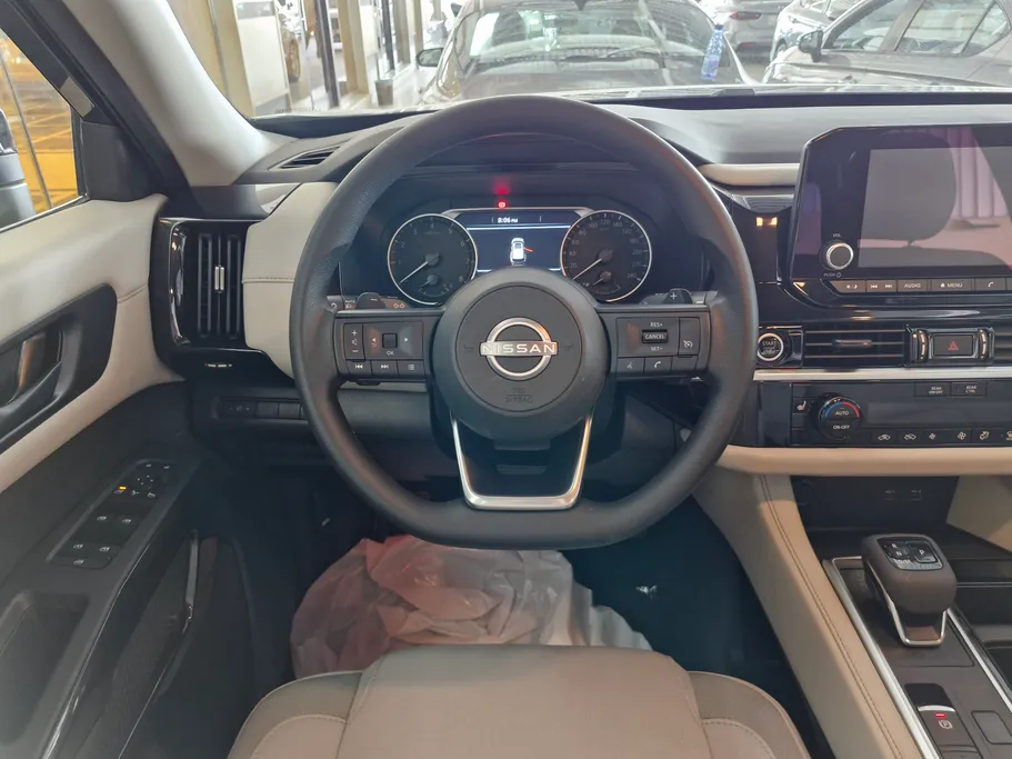 2023 Nissan Pathfinder S 