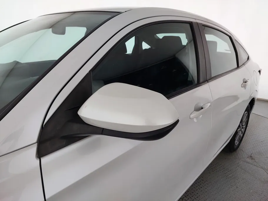 2023 Toyota Yaris  Y 
