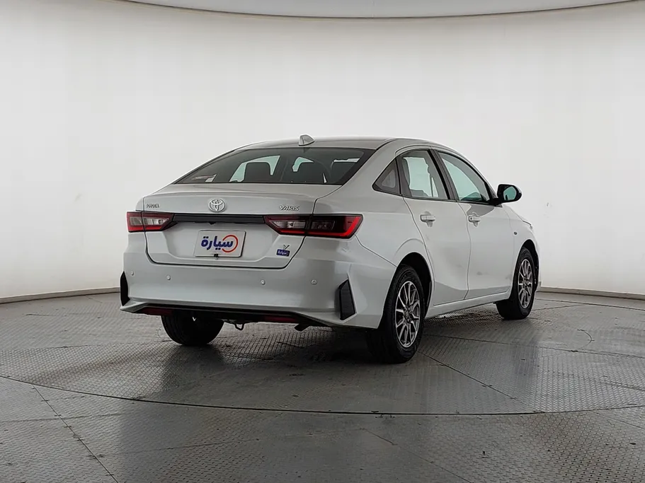 2023 Toyota Yaris  Y 