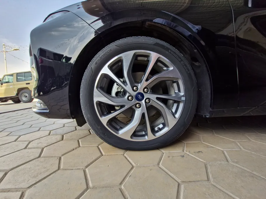 2023 Ford Taurus Titanium New Shape 