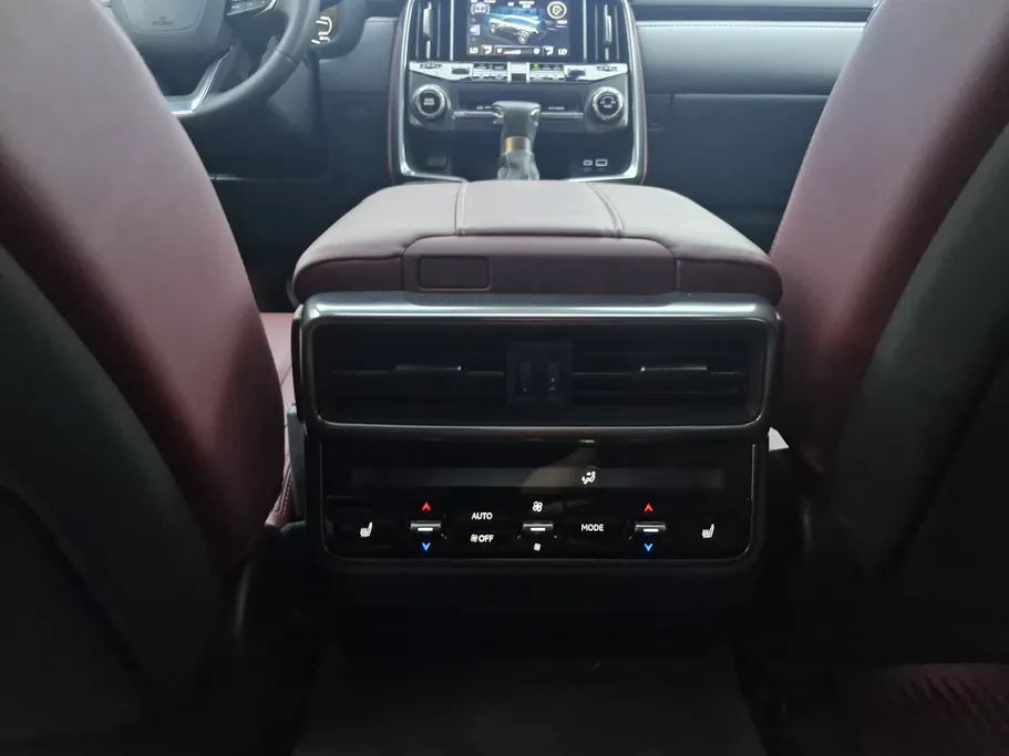 لكزس LX 600 2024 