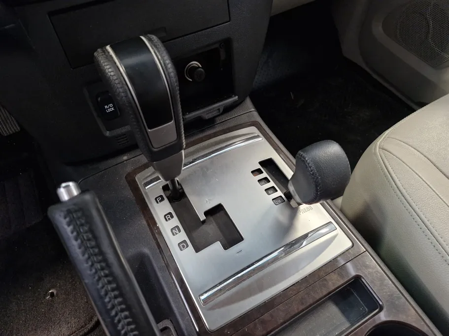 2022 Mitsubishi Pajero GLS 5Doors 