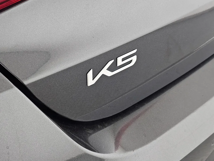 2023 Kia K5 LX 
