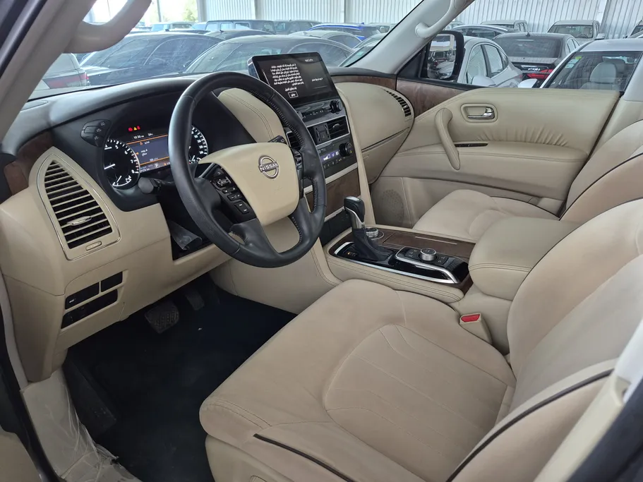 2023 Nissan Patrol SE 