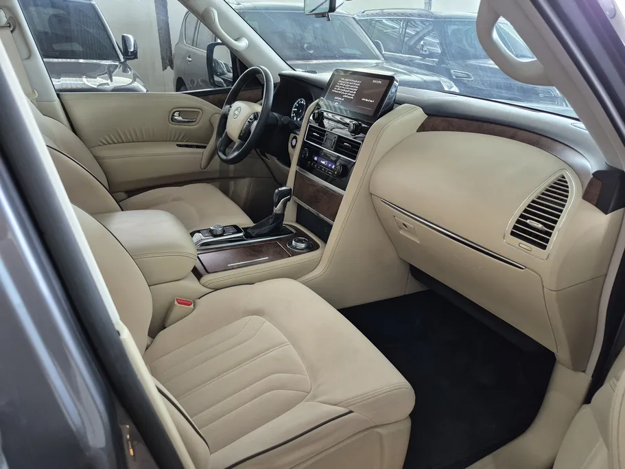 2023 Nissan Patrol SE 