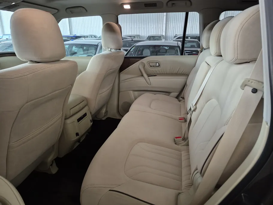 2023 Nissan Patrol SE 