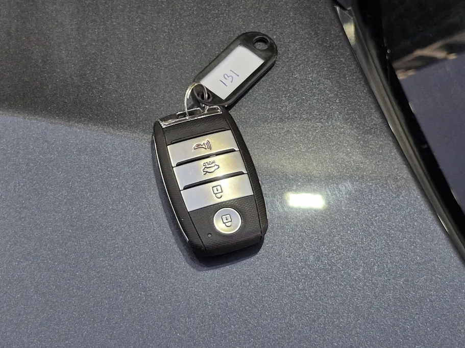 2020 Kia K5 LX 
