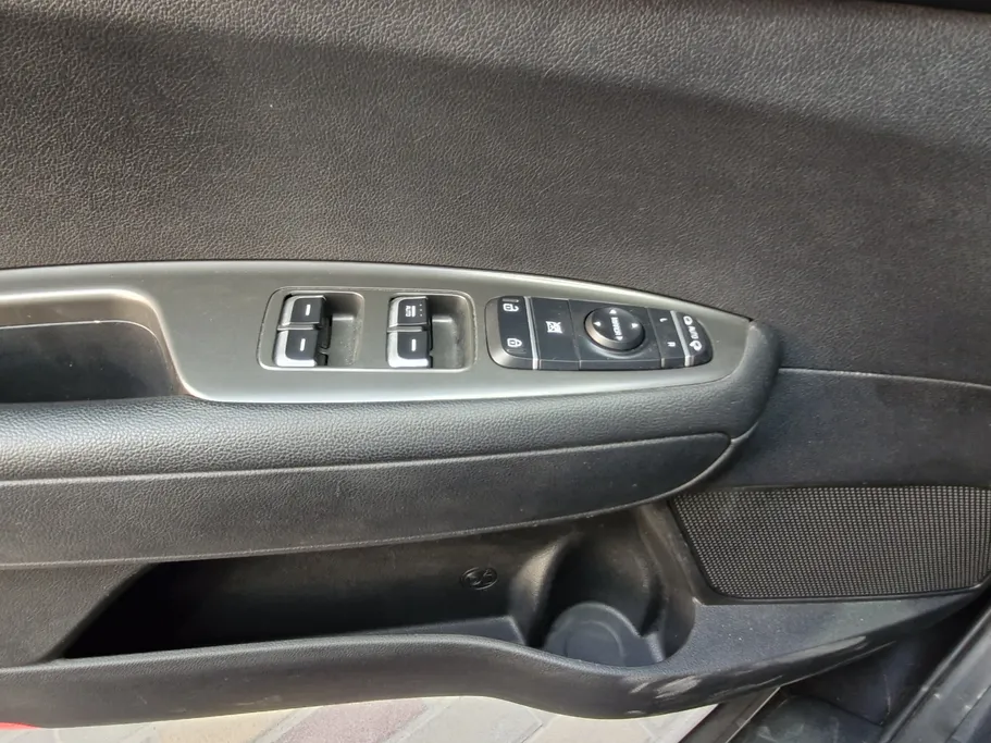 2020 Kia K5 LX 