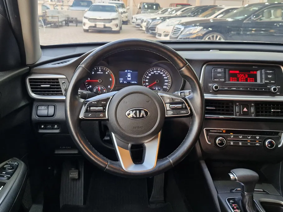 2020 Kia K5 LX 