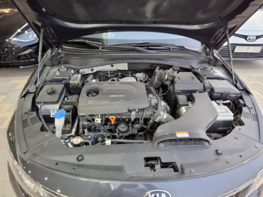 2020 Kia K5 LX 