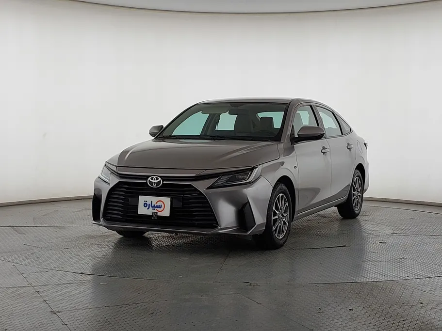 2023 Toyota Yaris  Y 