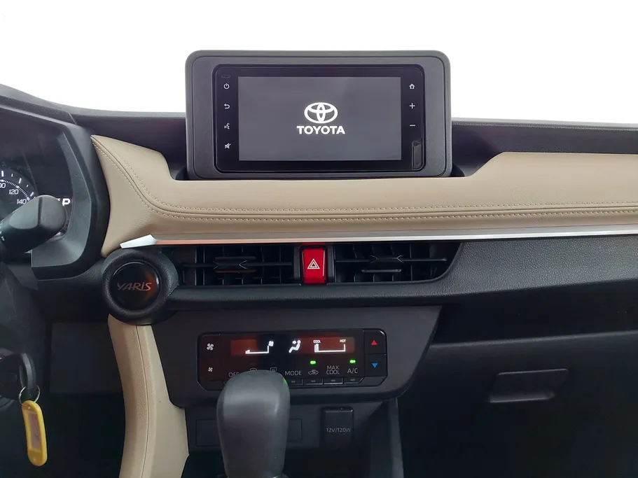 2023 Toyota Yaris  Y 