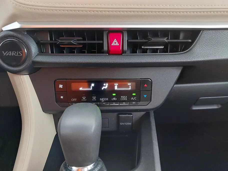 2023 Toyota Yaris  Y 