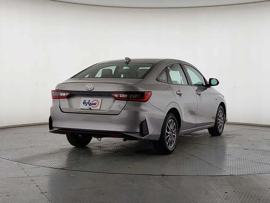 2023 Toyota Yaris  Y 