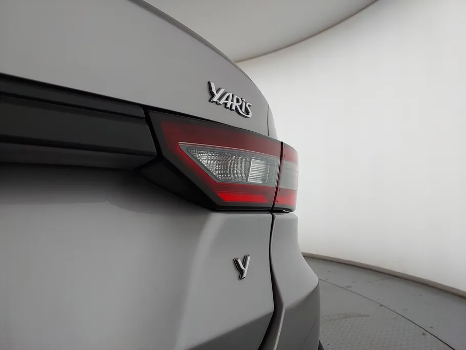2023 Toyota Yaris  Y 